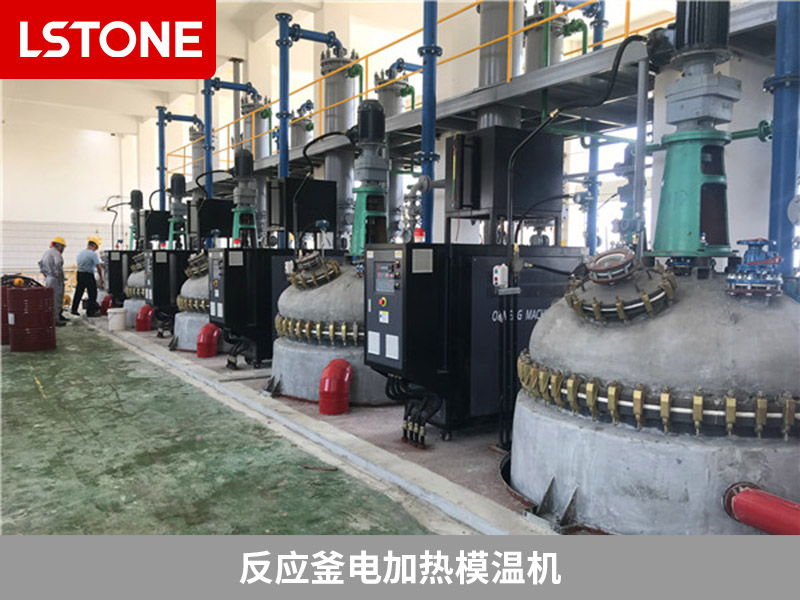反應(yīng)釜電加熱模溫機2 反應(yīng)釜電加熱模溫機2