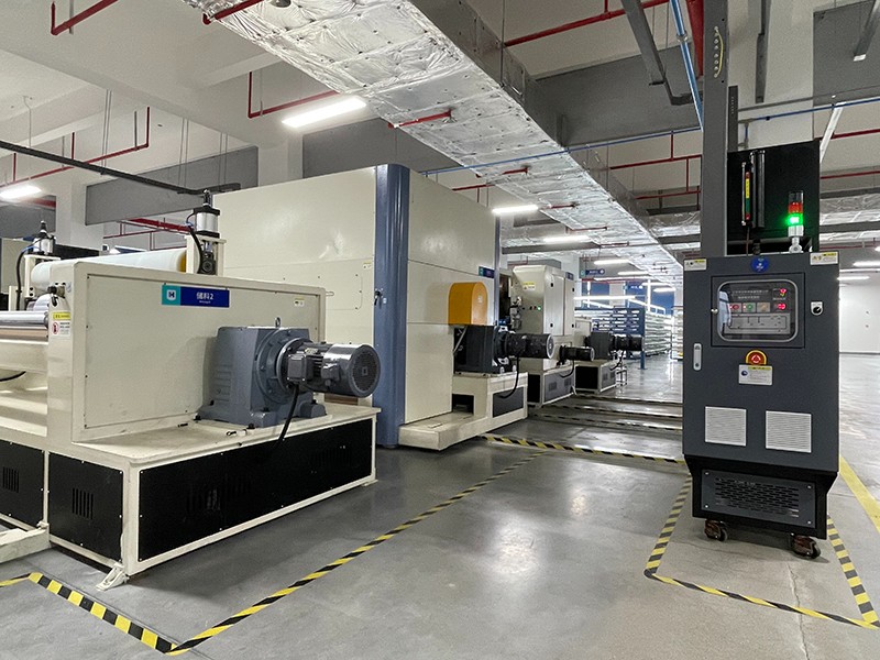 覆膜輥筒模溫機(jī) 覆膜輥筒模溫機(jī)