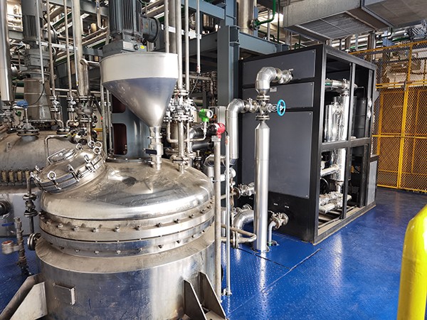 反應(yīng)釜加熱模溫機(jī) 反應(yīng)釜加熱模溫機(jī)