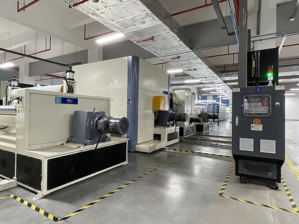 薄膜廠用油溫機(jī) 薄膜廠用油溫機(jī)