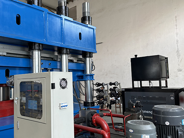 橡膠控溫模溫機(jī) 橡膠控溫模溫機(jī)